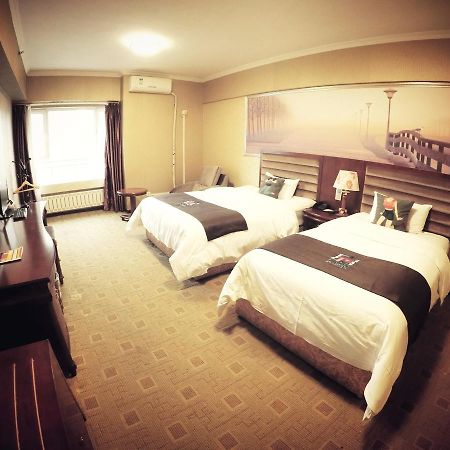 Pai Hotel Yuxi Tonghai Екстер'єр фото