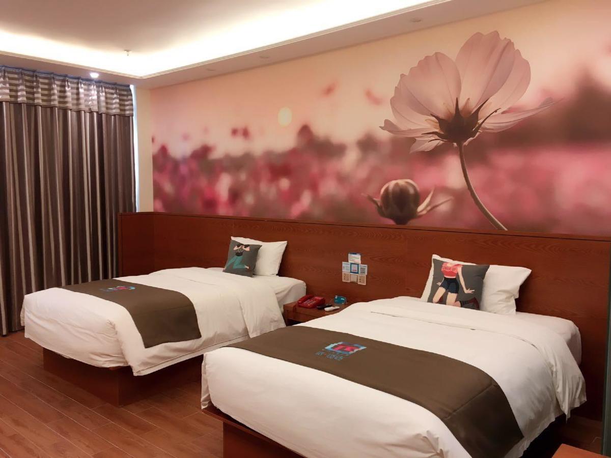 Pai Hotel Yuxi Tonghai Екстер'єр фото