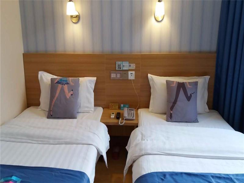 Pai Hotel Yuxi Tonghai Екстер'єр фото